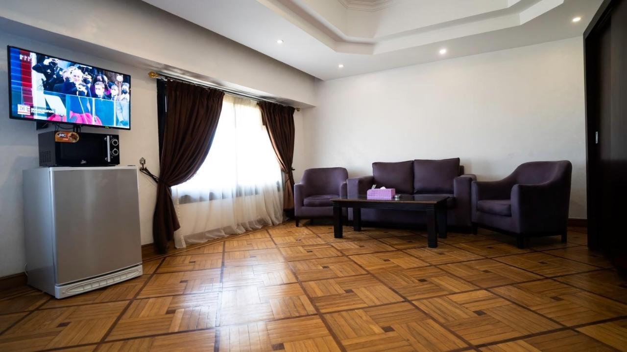 Galaxy Royal Suites Hotel Kairo Exteriör bild