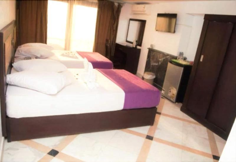 Galaxy Royal Suites Hotel Kairo Exteriör bild