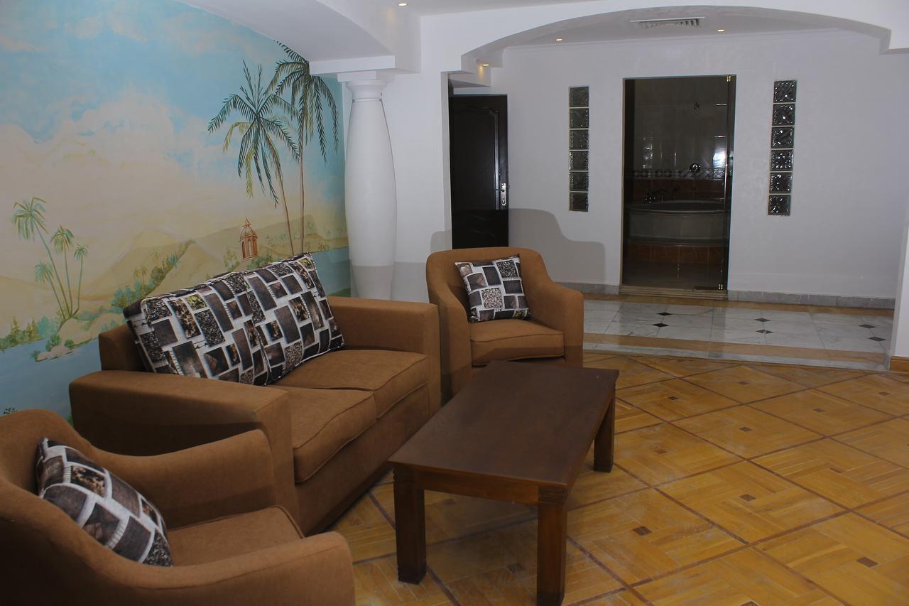 Galaxy Royal Suites Hotel Kairo Exteriör bild